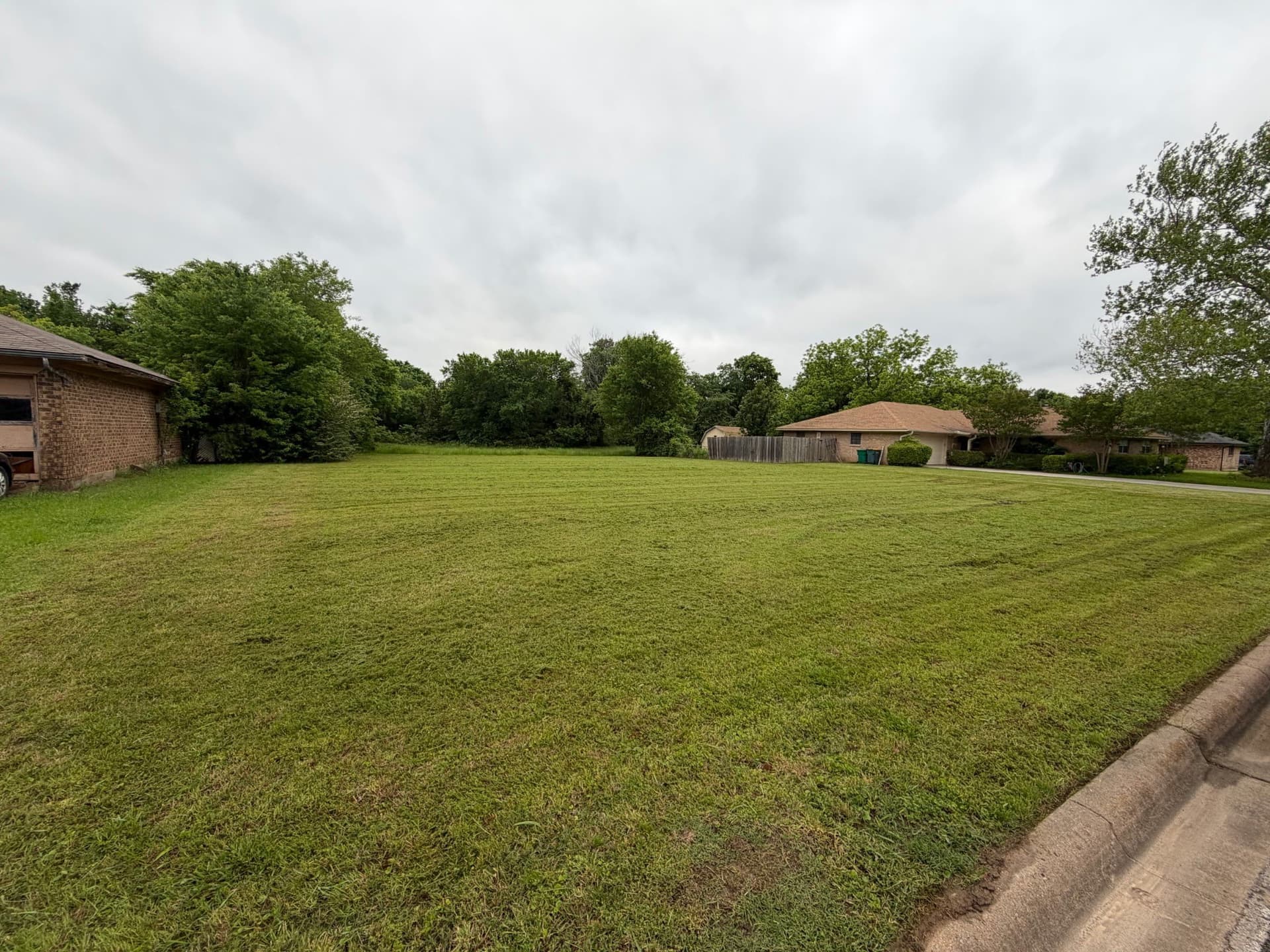 0.28 acres in Grayson County