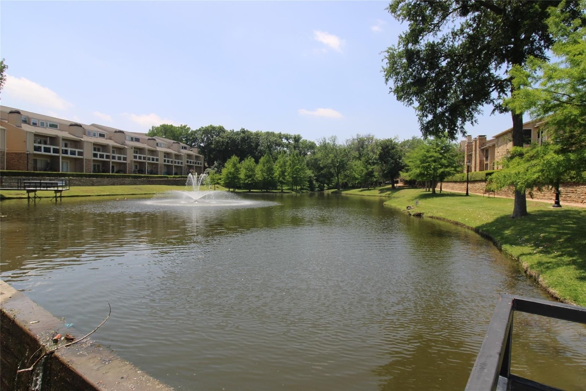 10.06 acres in Dallas County