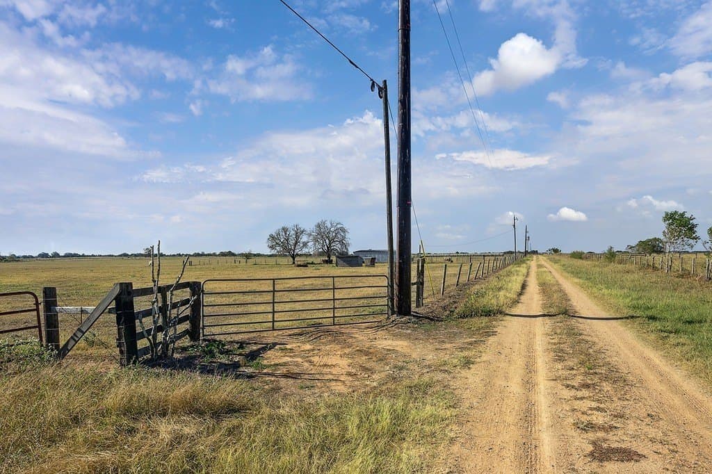 55.82 acres in Austin County