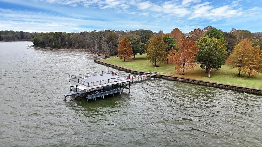 42 acres in Navarro County