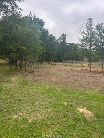 0.4 acres in Robertson County