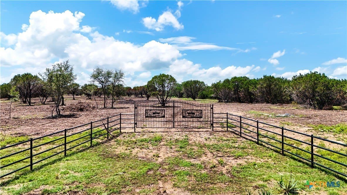 11 acres in Bell County