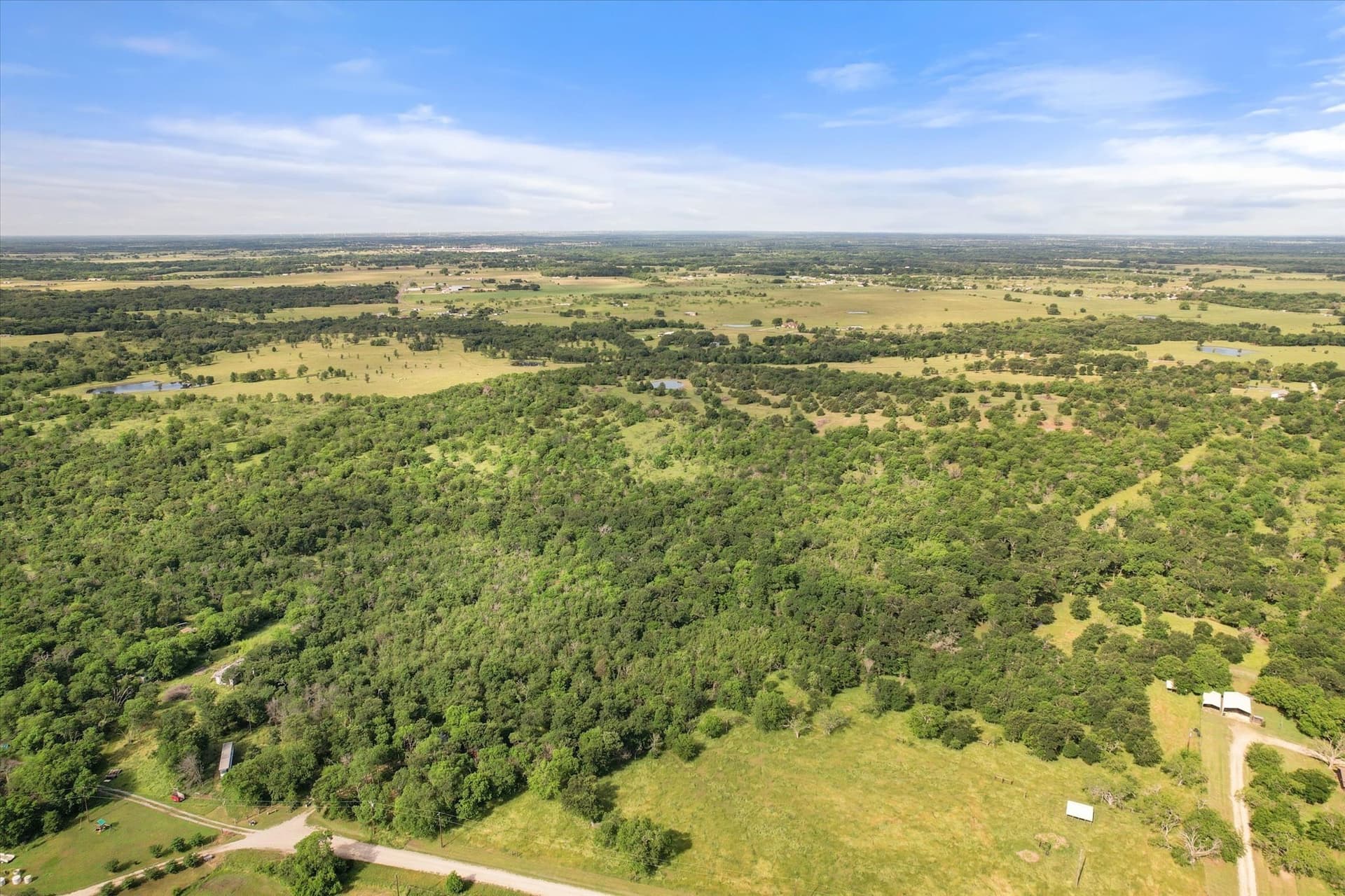 10 acres in Navarro County