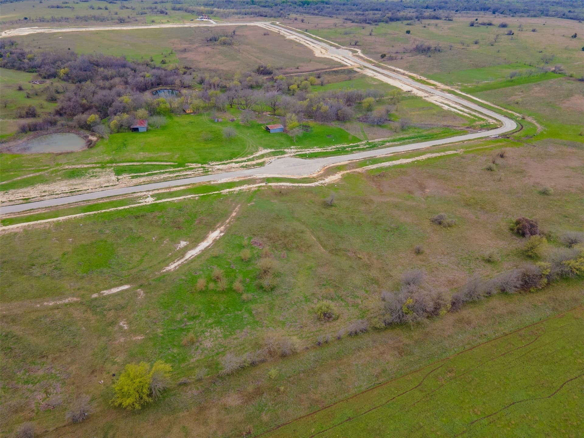 2 acres in Hill County