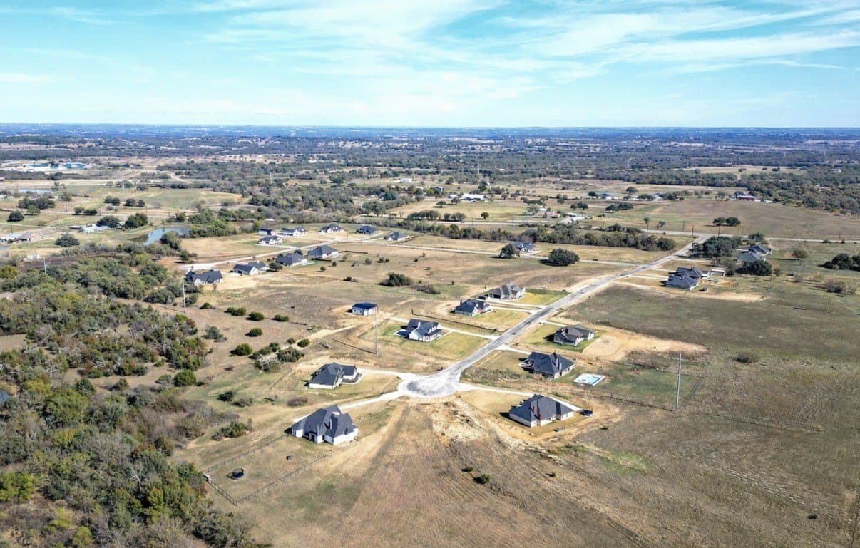 2.01 acres in Parker County