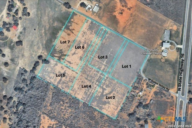 5.01 acres in Atascosa County