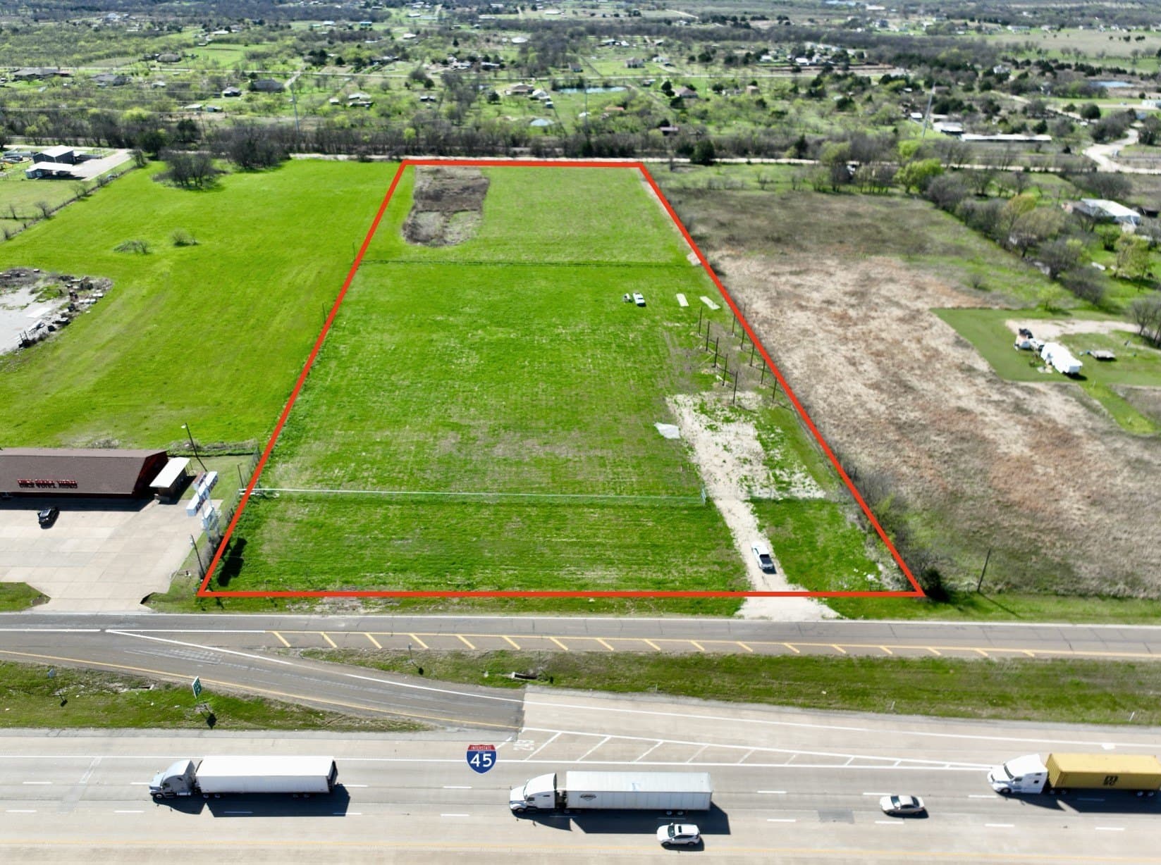 8.06 acres in Navarro County