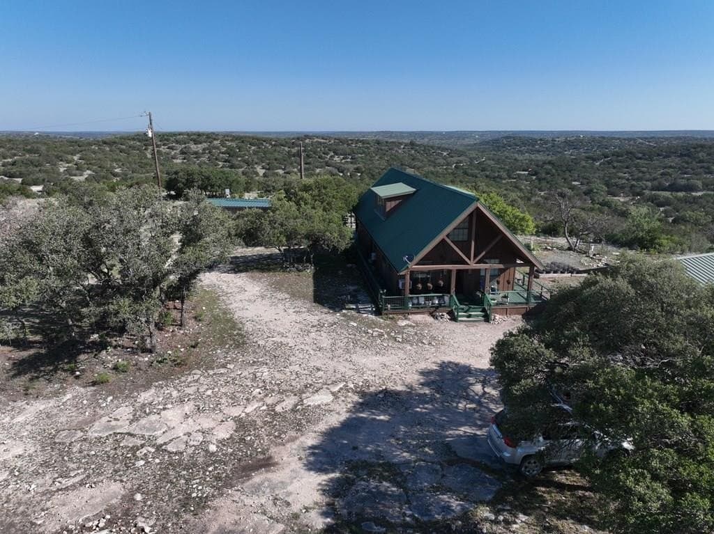 53.94 acres in Edwards County