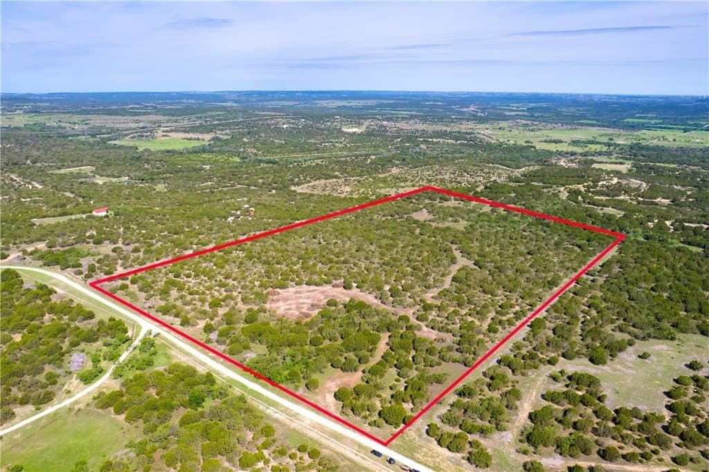 40 acres in LAMPASAS County