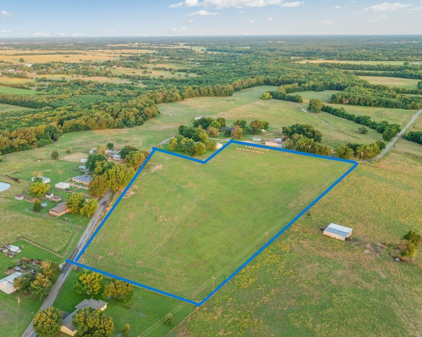 9.68 acres in Lamar County
