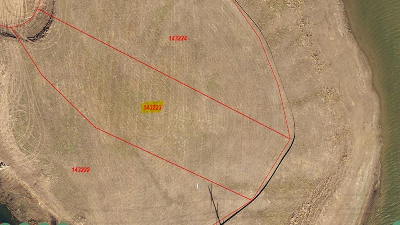 1.56 acres in Fannin County
