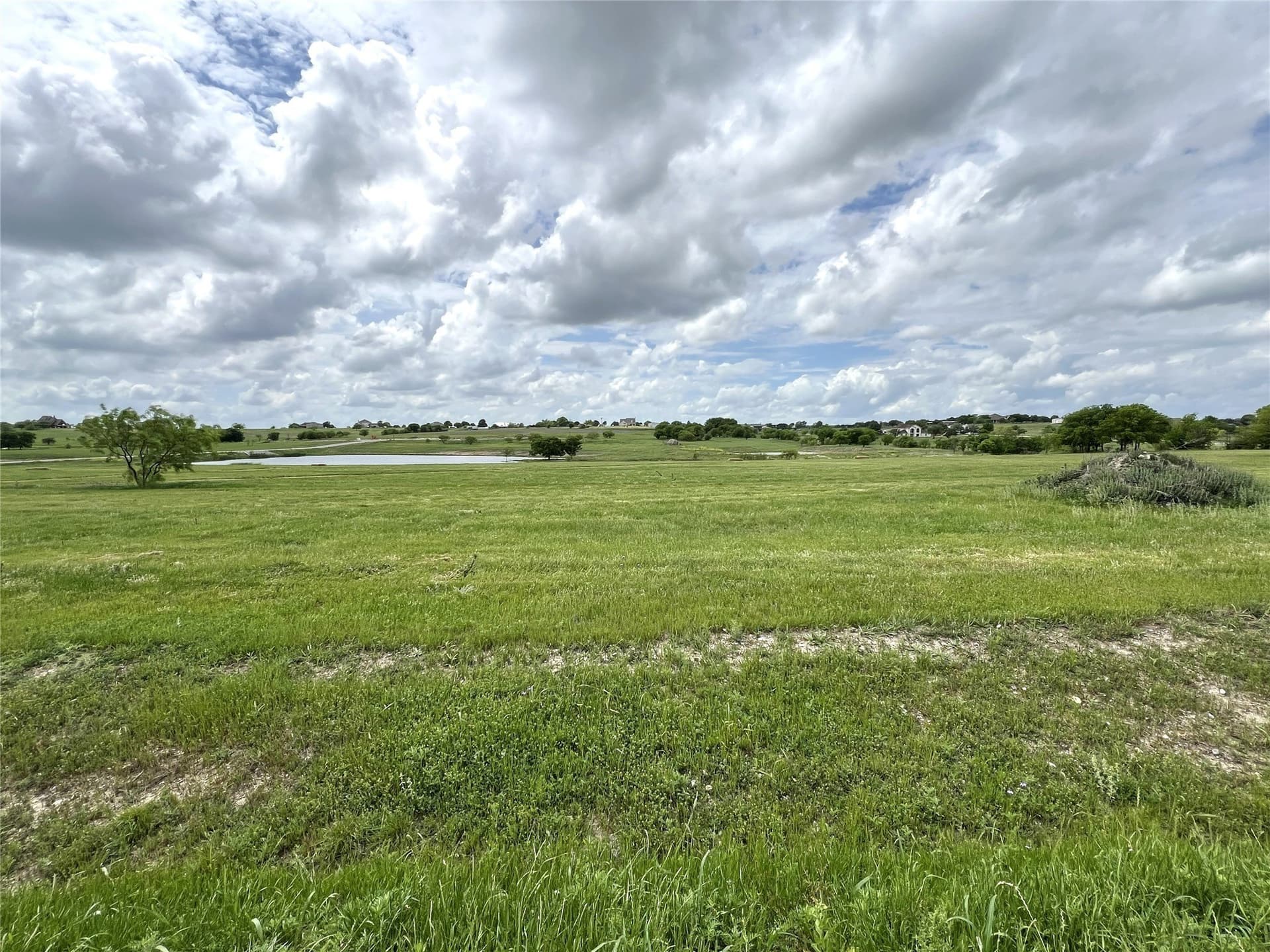 2.04 acres in Parker County