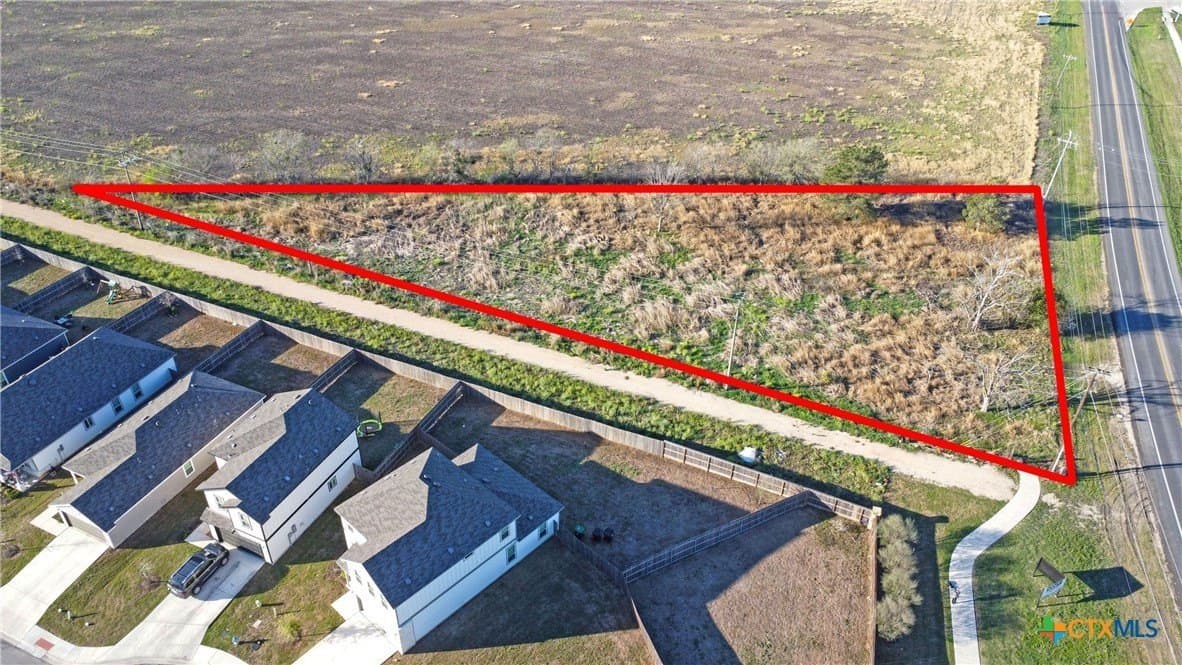 1.26 acres in Comal County