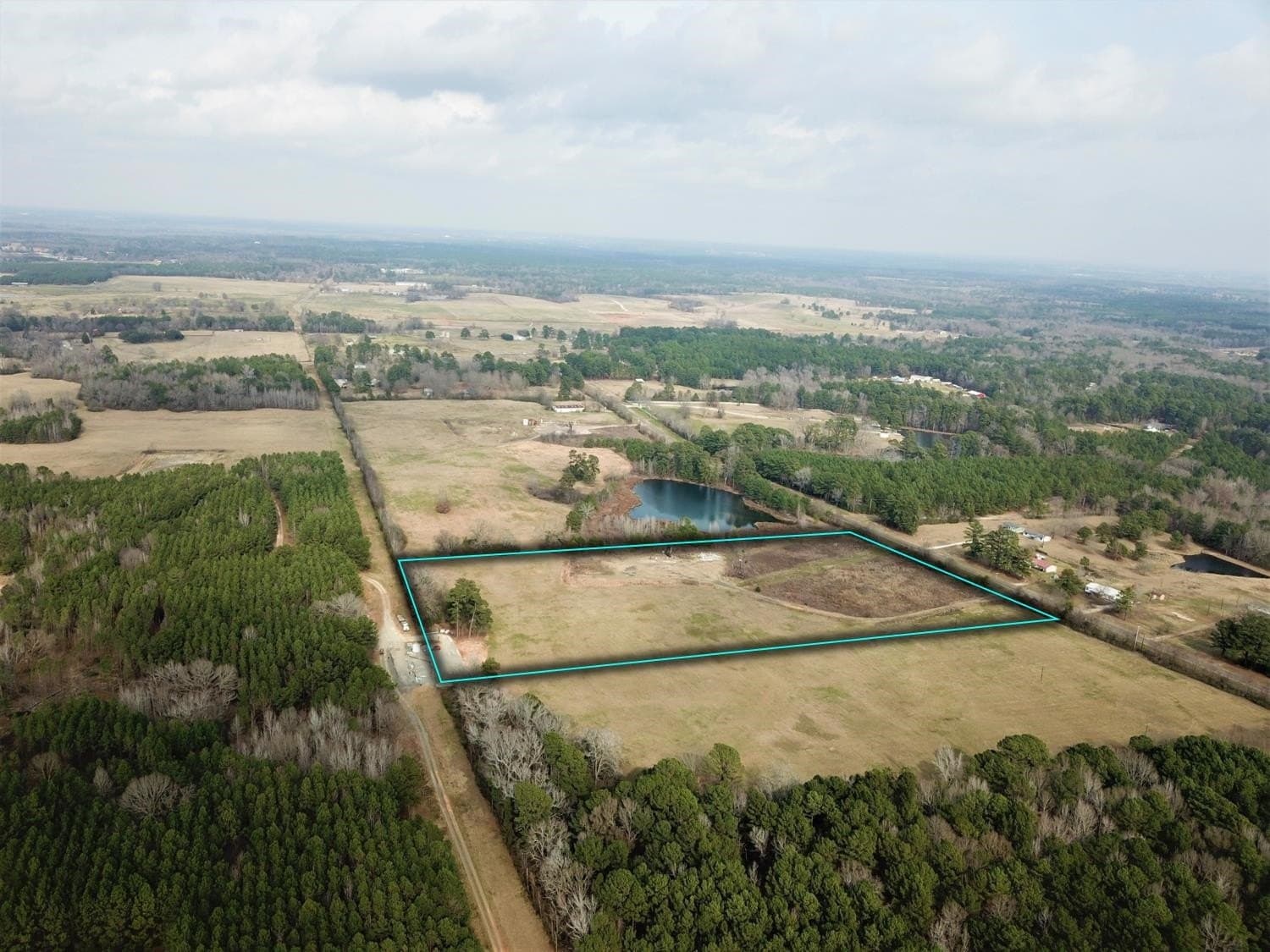 13.6 acres in Gregg County