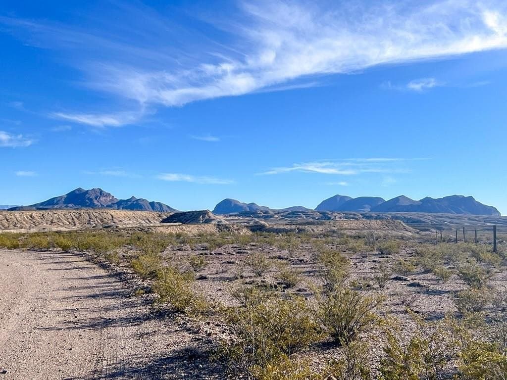 165.83 acres in Brewster County