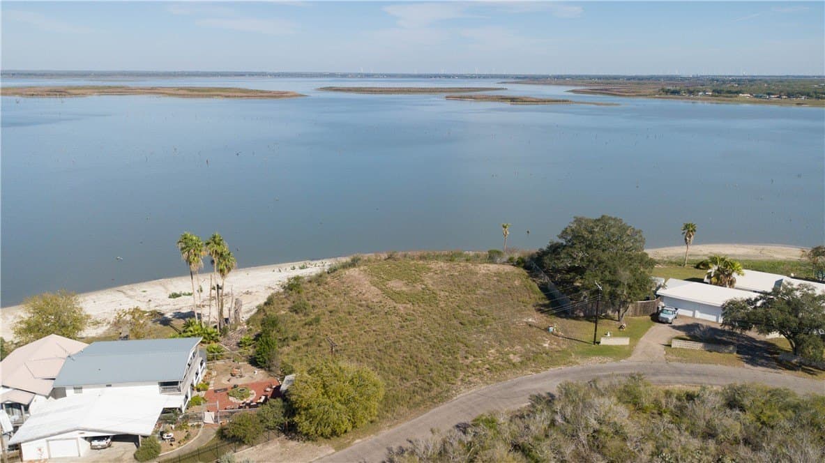 0.34 acres in Live Oak County