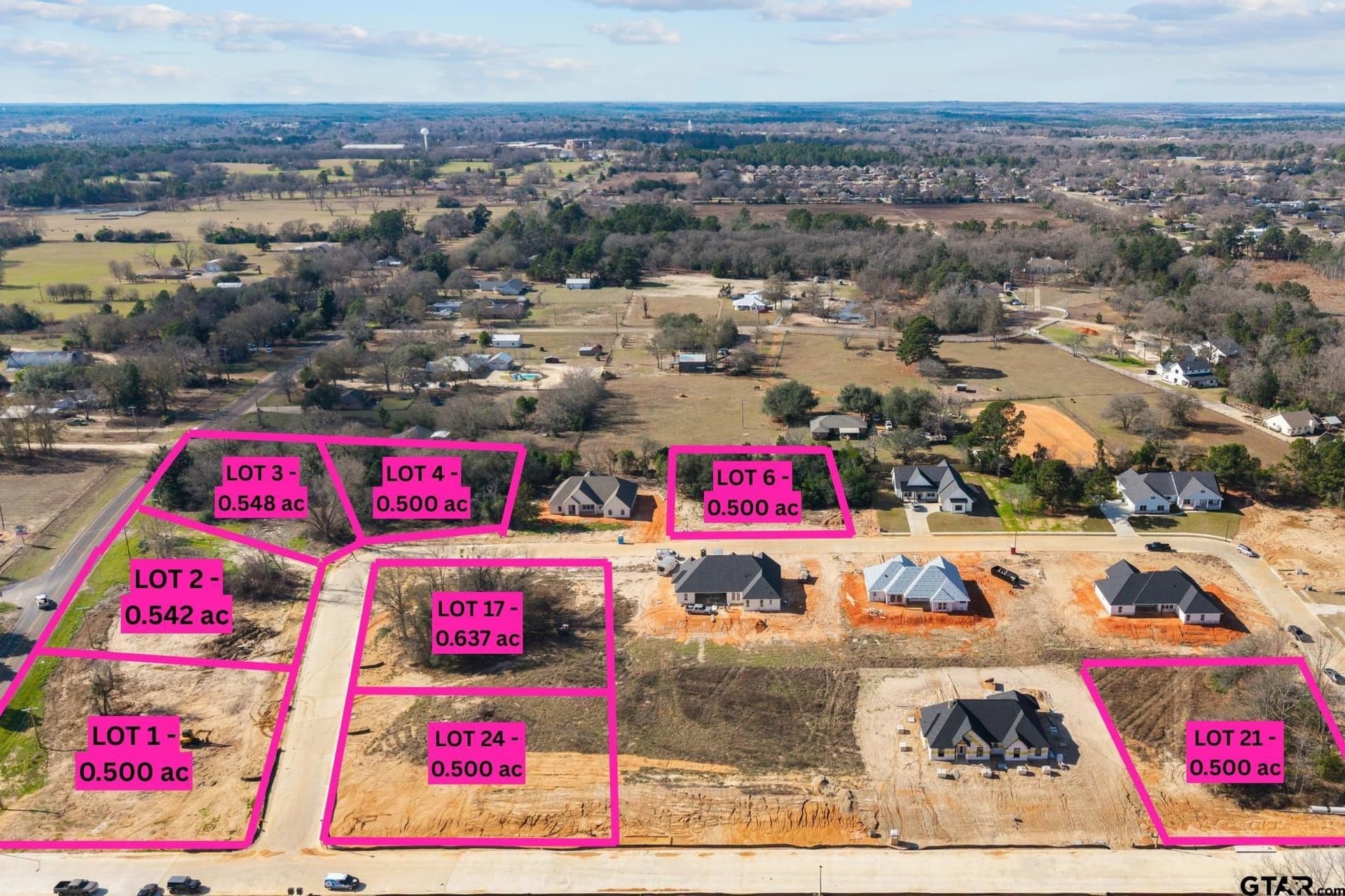 0.55 acres in Smith County