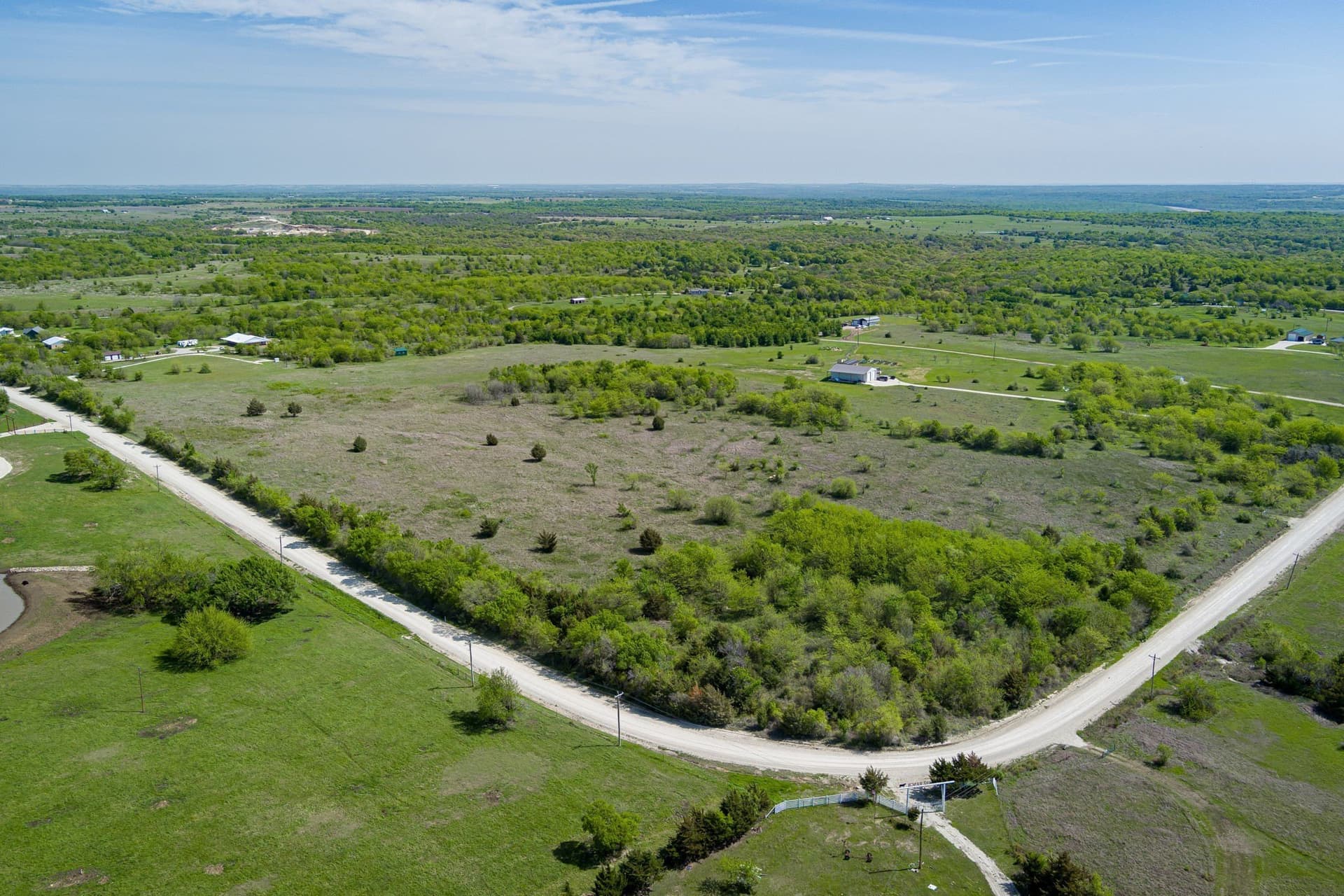 10 acres in Cooke County