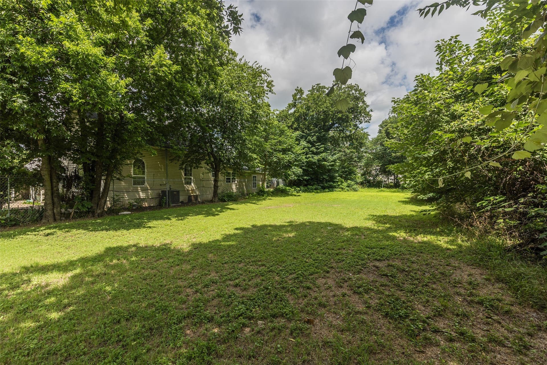 0.16 acres in McLennan County