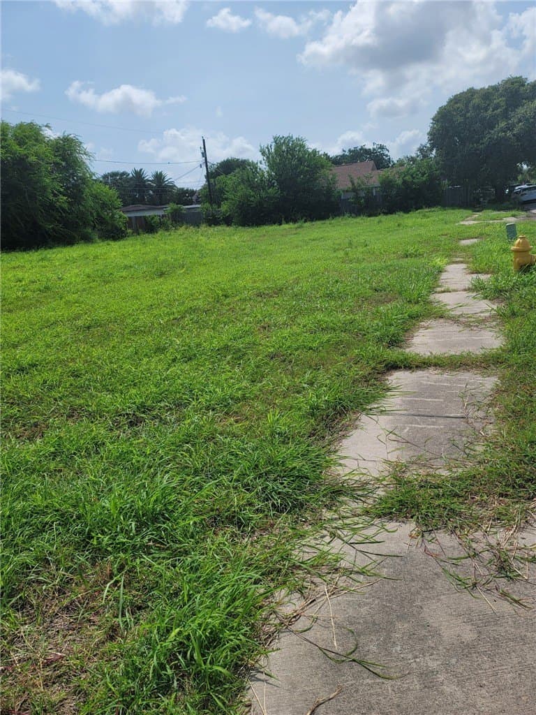 0.35 acres in Nueces County