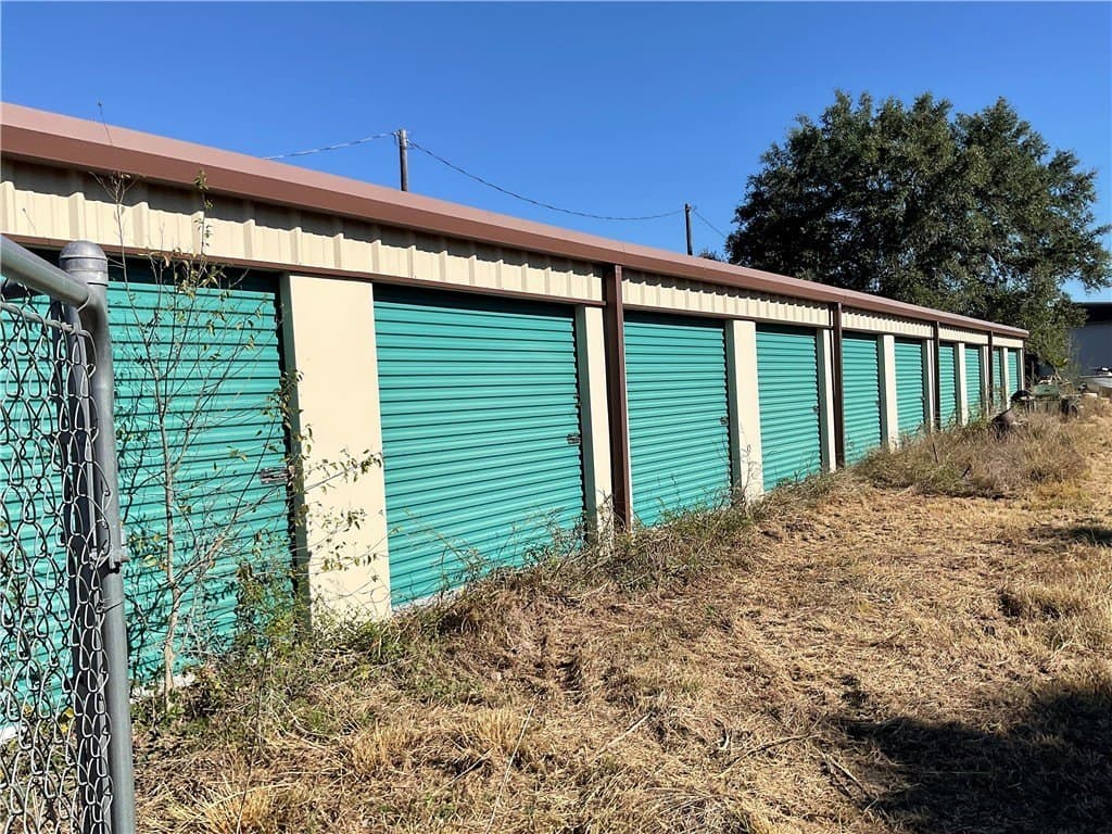 9.15 acres in Bee County