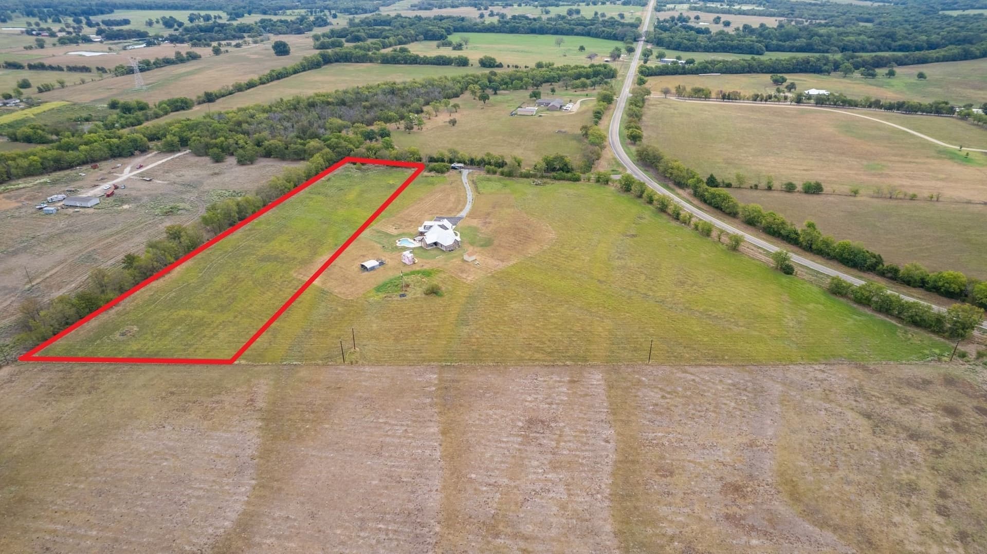 4 acres in Hopkins County