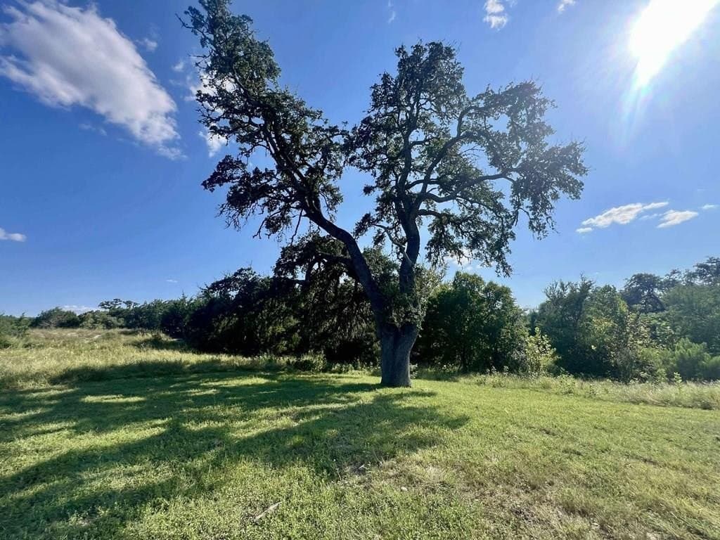 11.01 acres in Bandera County