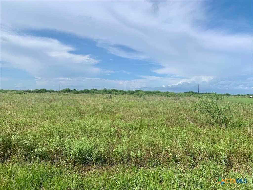 5.04 acres in Victoria County