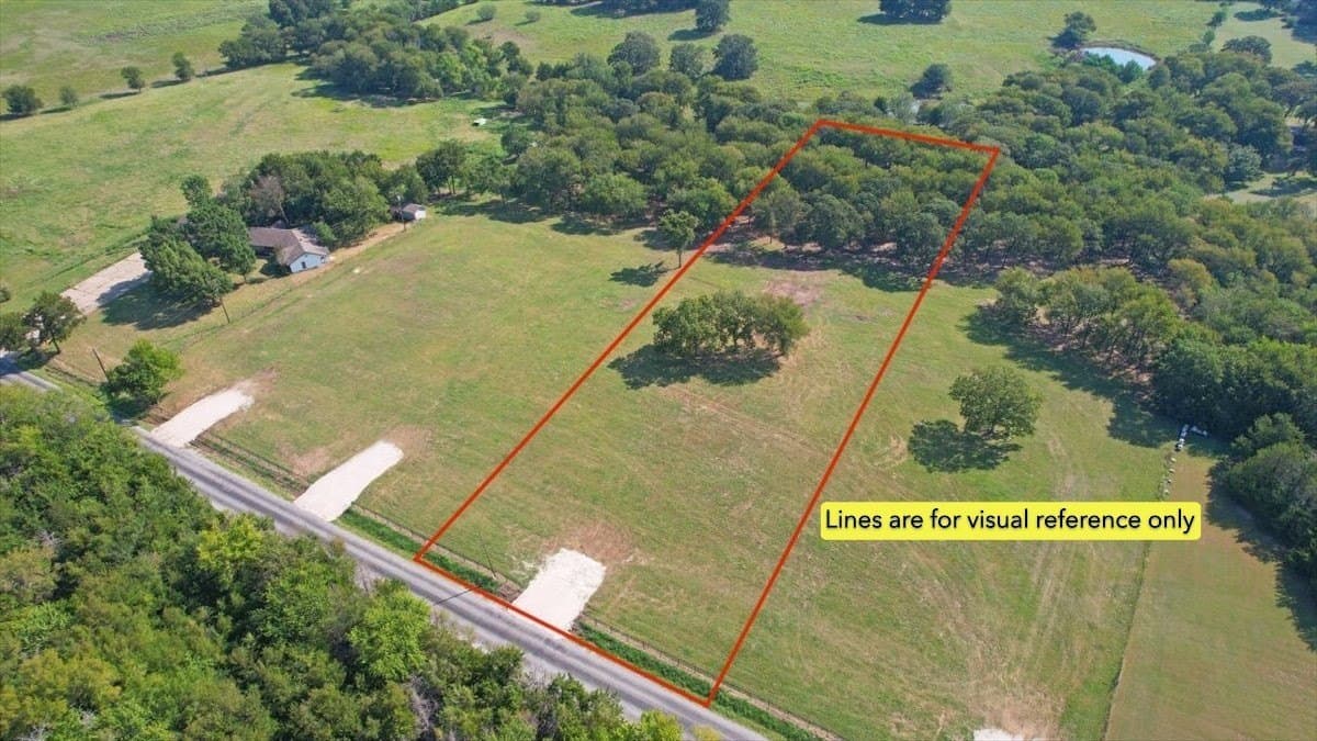 2 acres in Grayson County