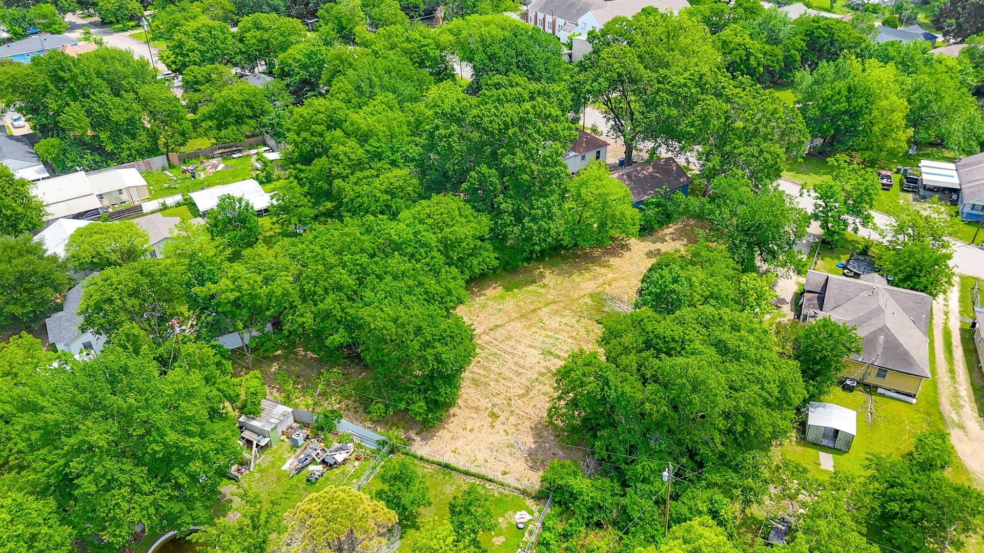 0.46 acres in Navarro County