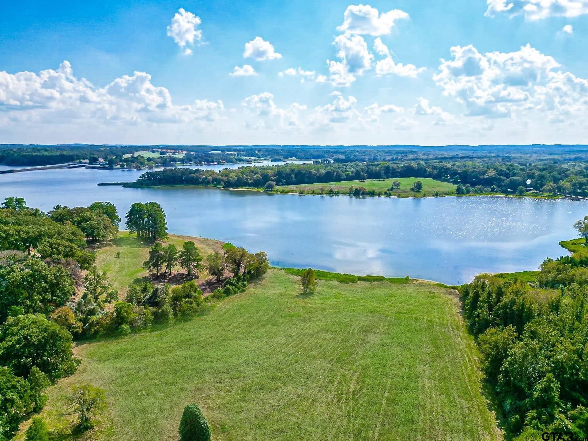 2.37 acres in Henderson County