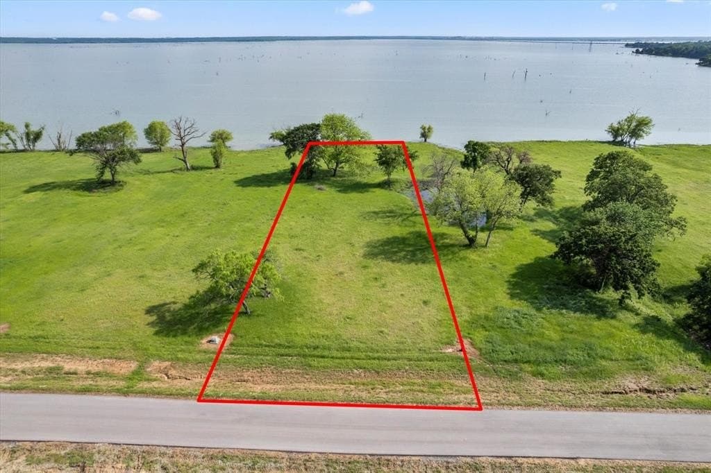 1.16 acres in Navarro County