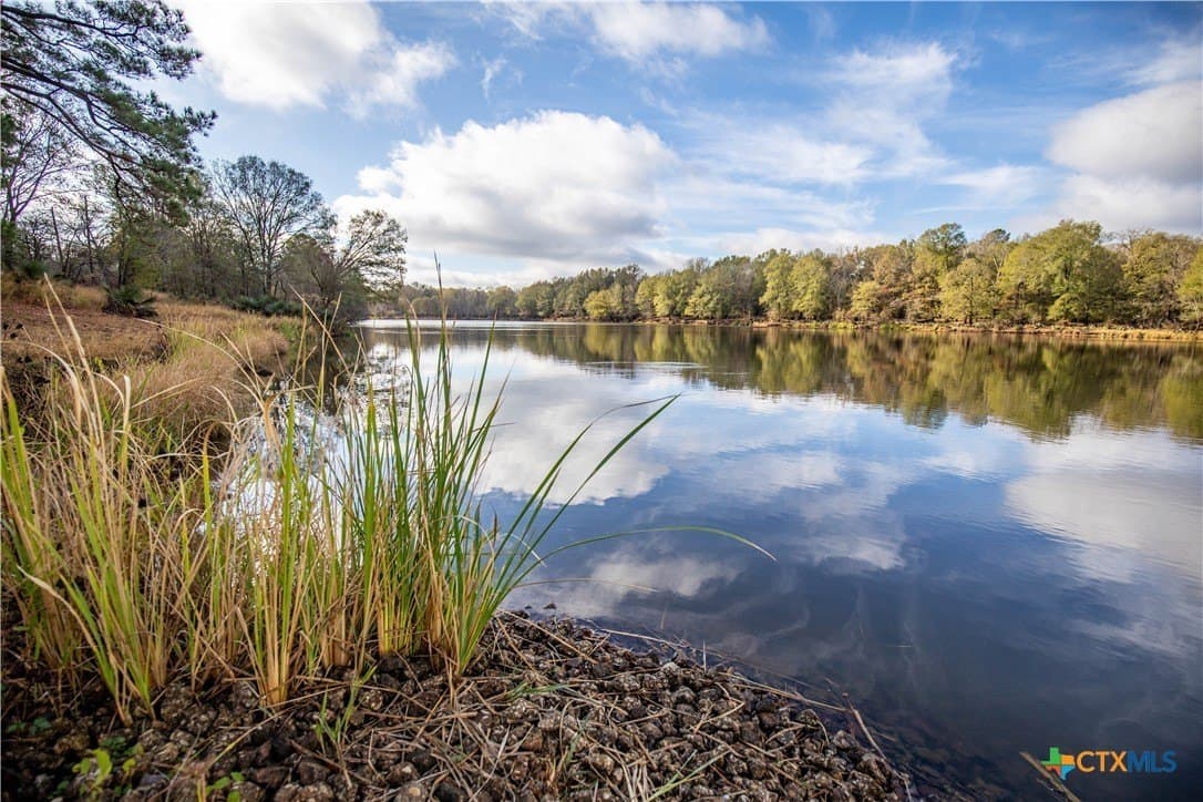 185 acres in Gregg County