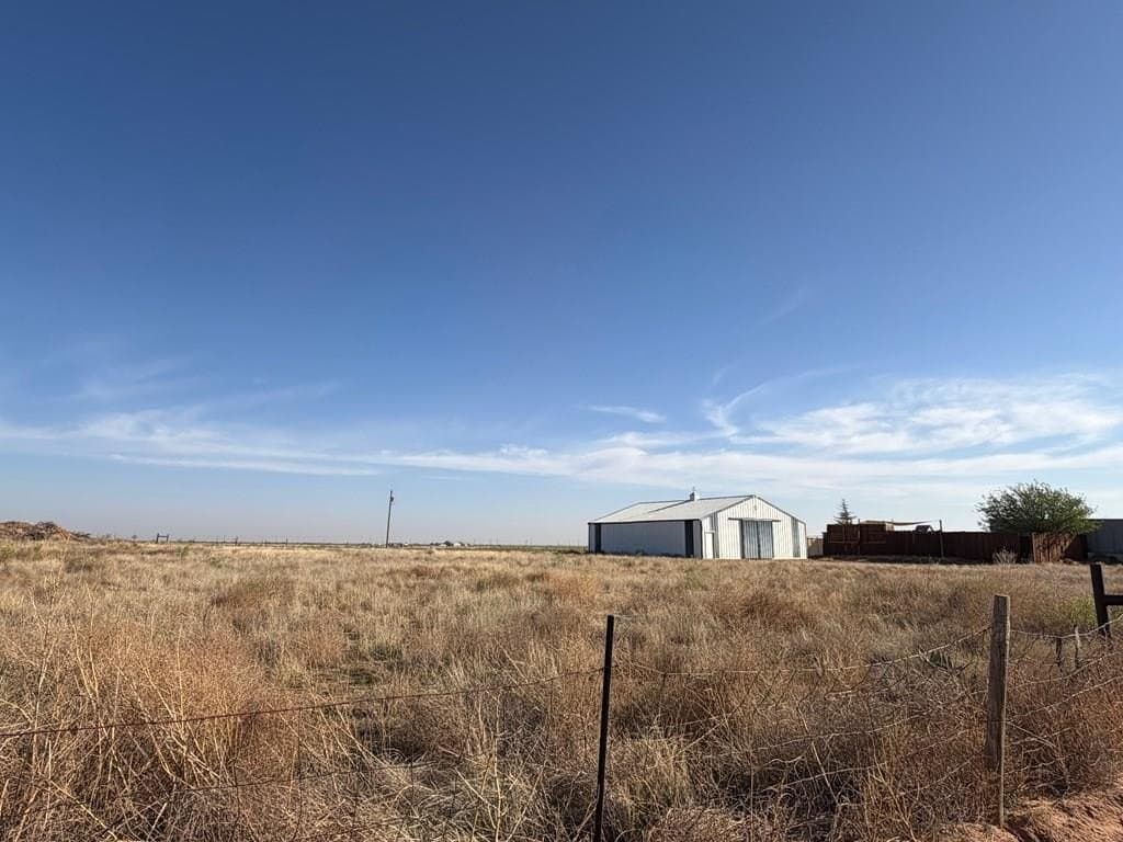 4 acres in Midland County
