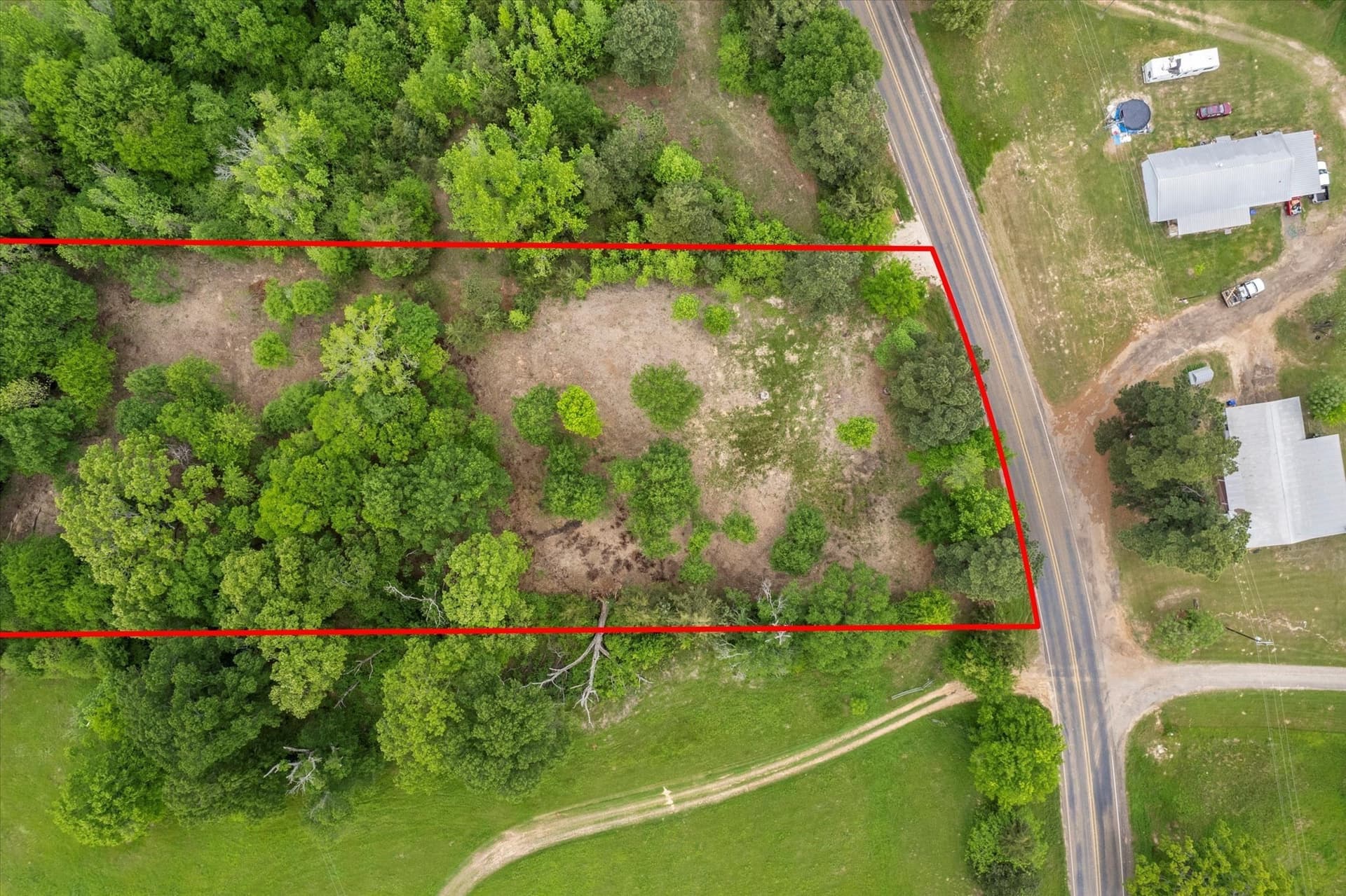 5.63 acres in Titus County