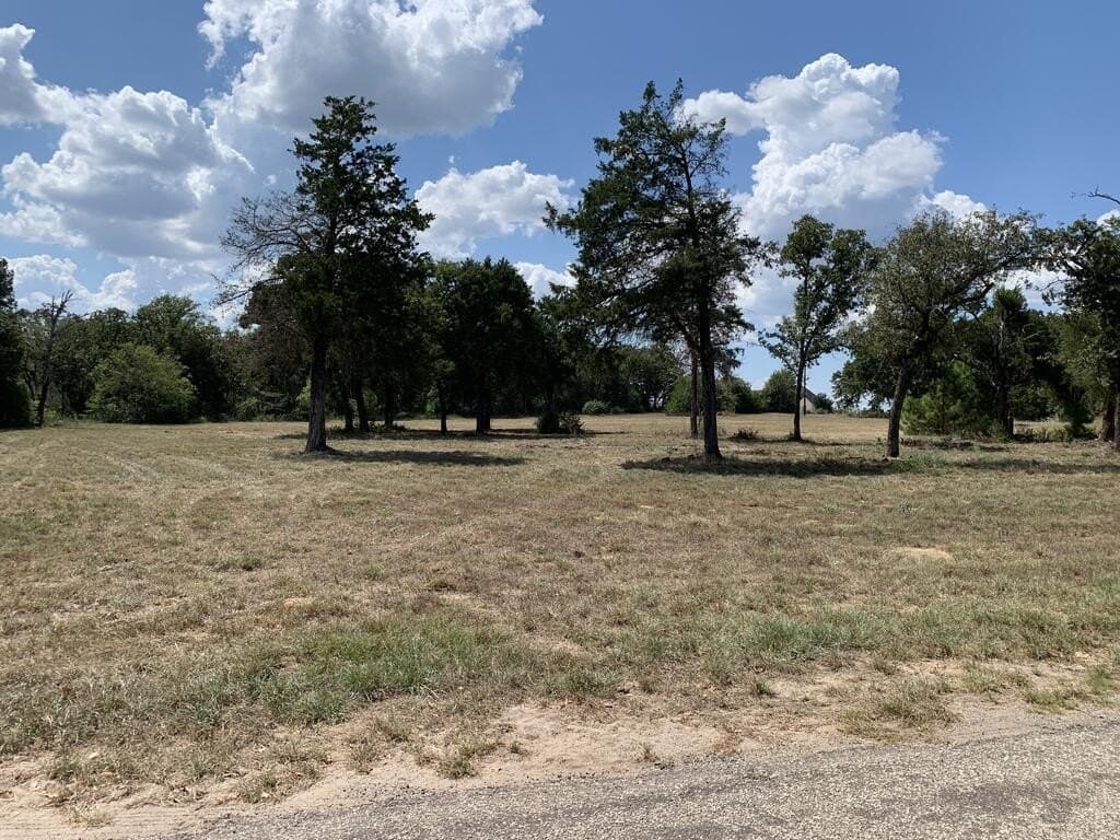 2.53 acres in Henderson County