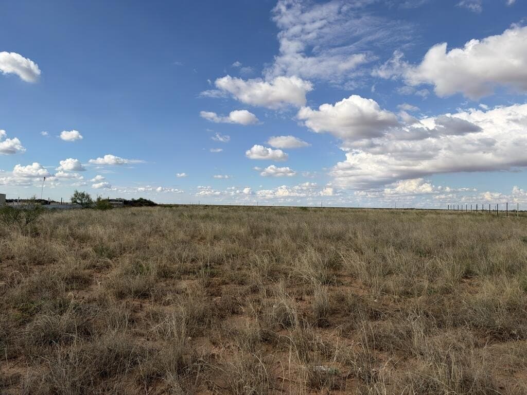 1.06 acres in Gaines County