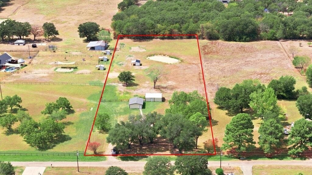 3 acres in Henderson County