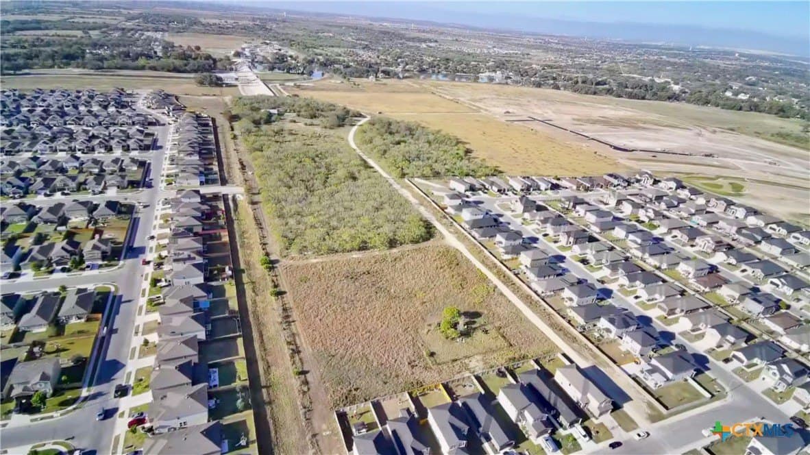 27.5 acres in Guadalupe County