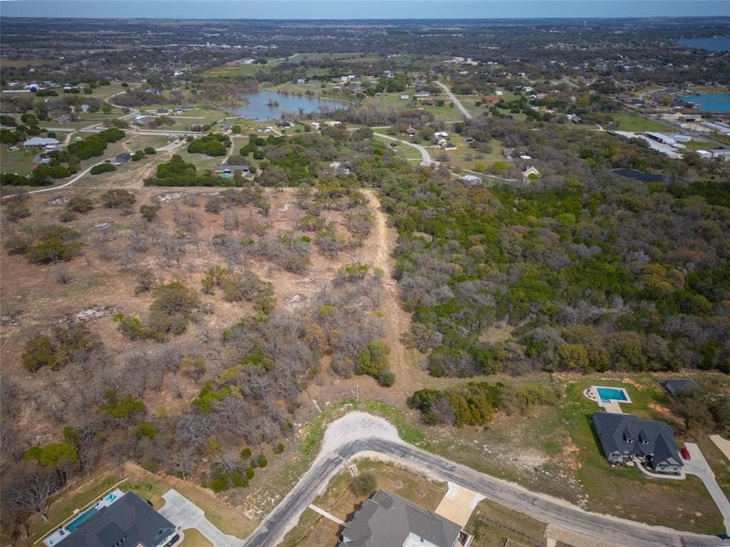 0.84 acres in Hood County