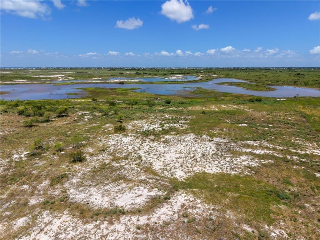 10 acres in Aransas County