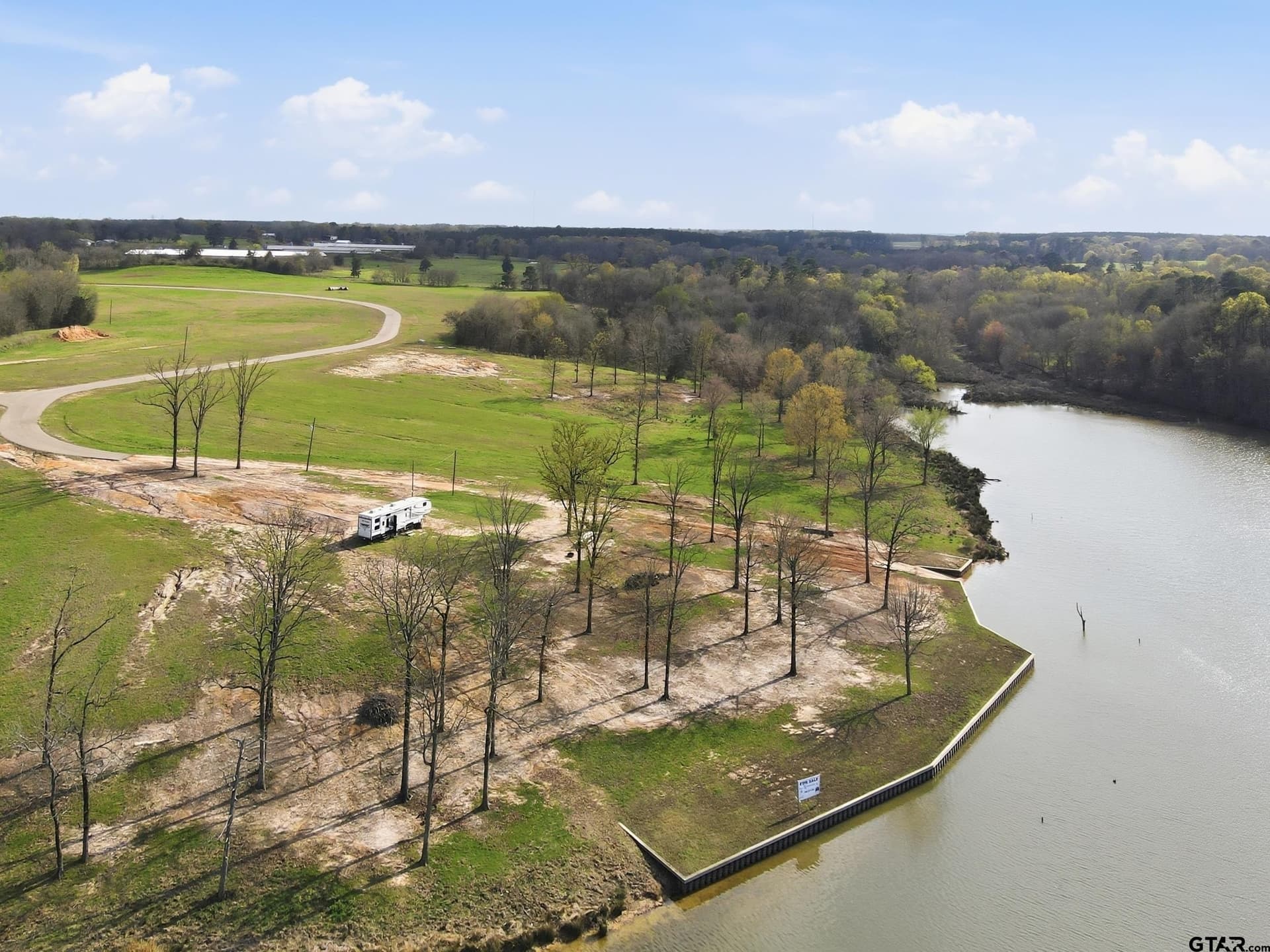 55.44 acres in Camp County