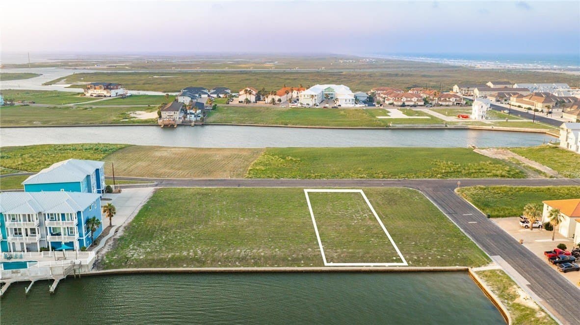 0.29 acres in Nueces County