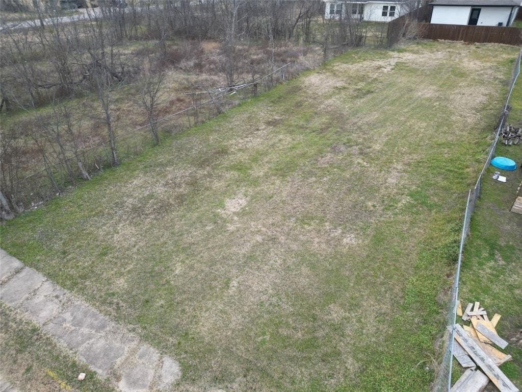 0.13 acres in Navarro County