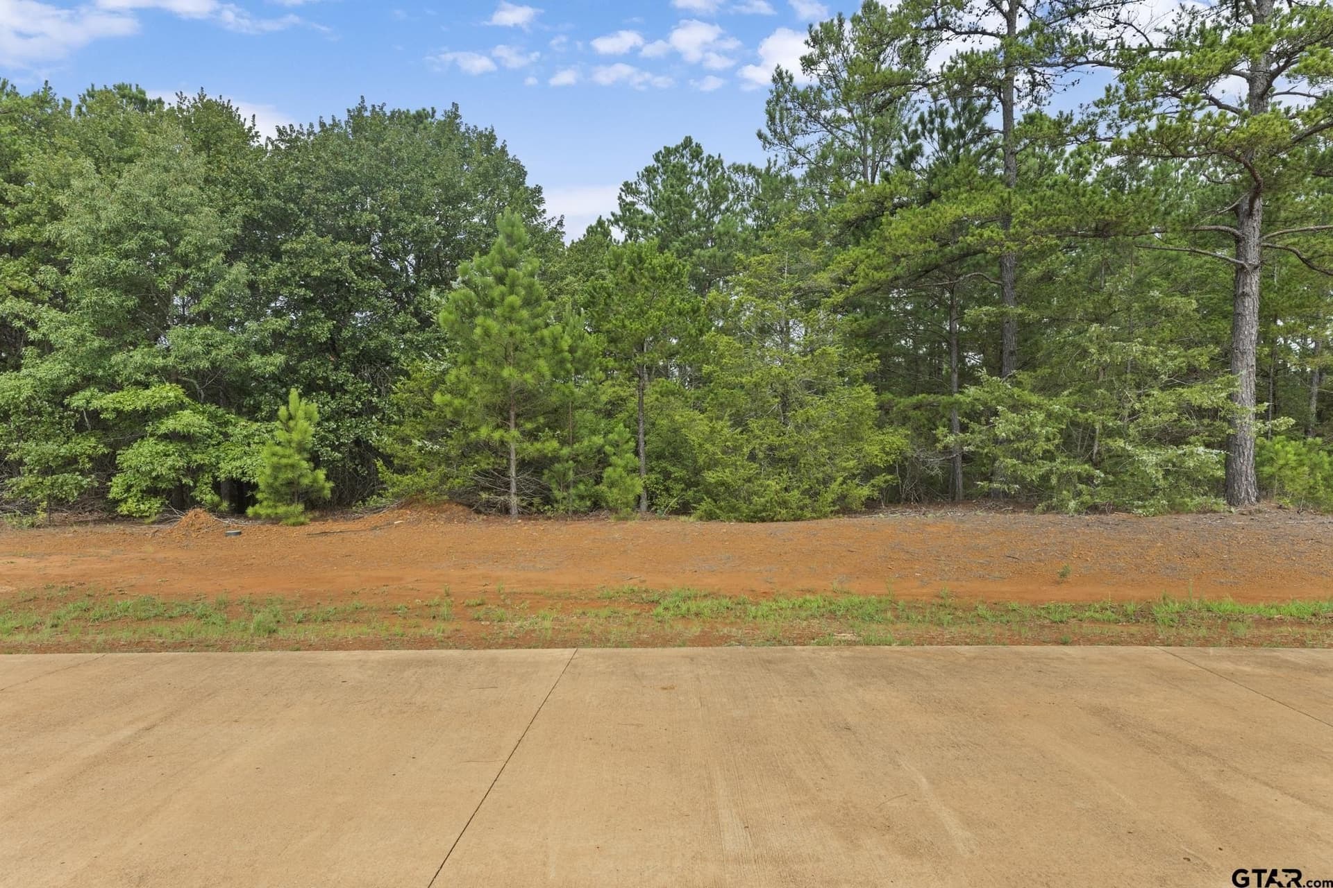 0.5 acres in Smith County
