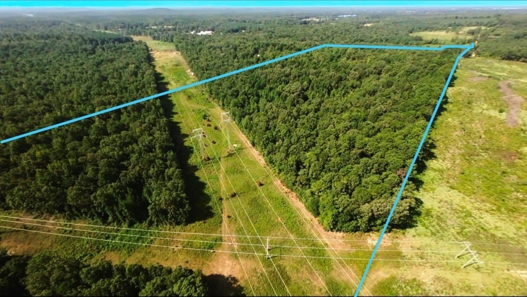 38.47 acres in Camp County