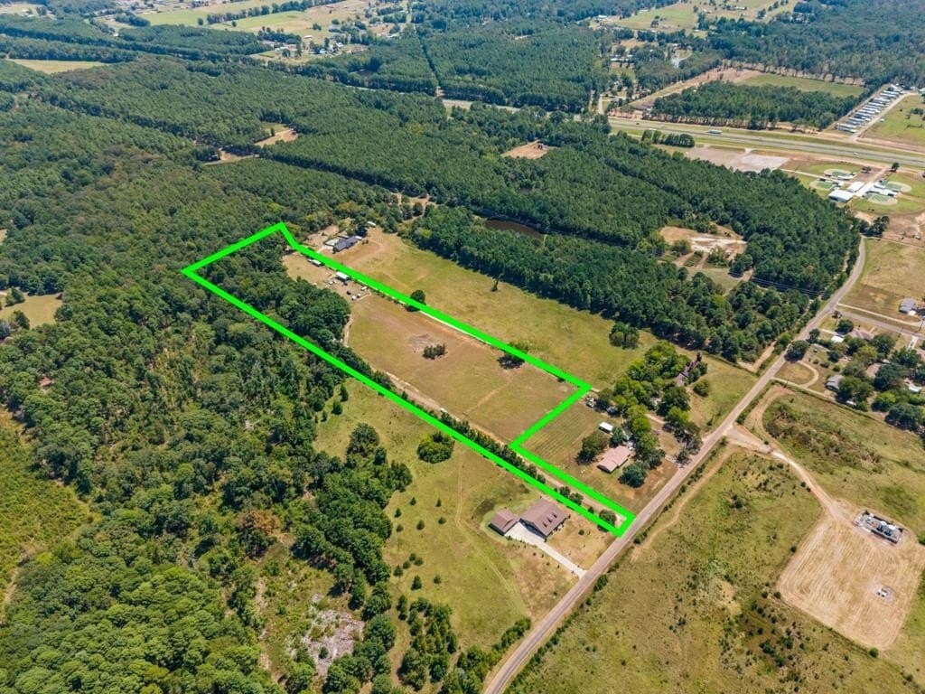 11 acres in Harrison County