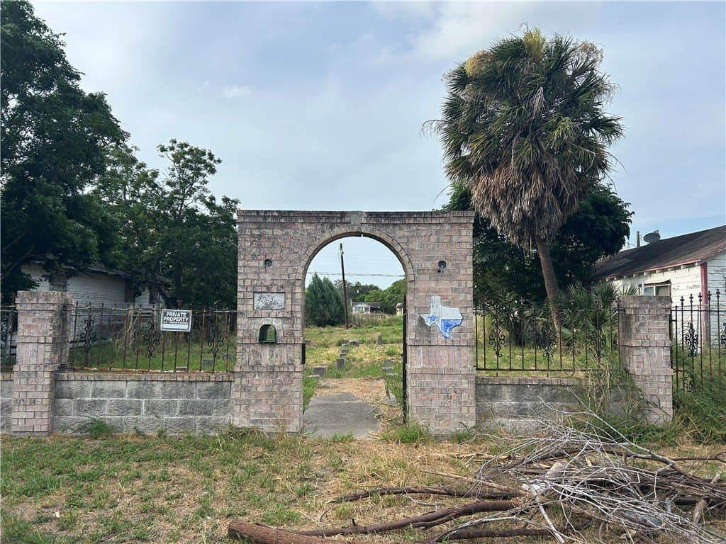 0.16 acres in Nueces County