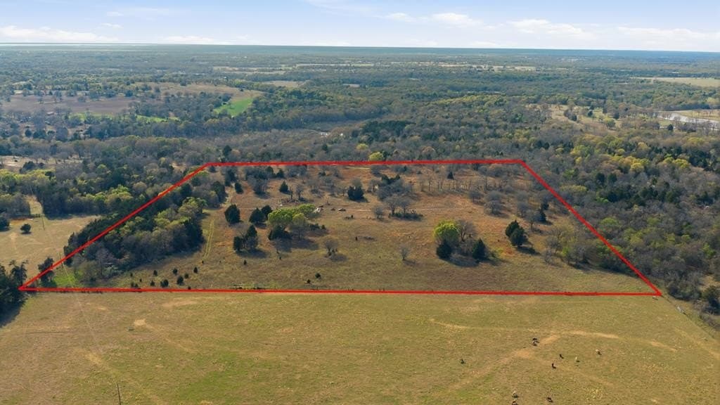 22 acres in Henderson County
