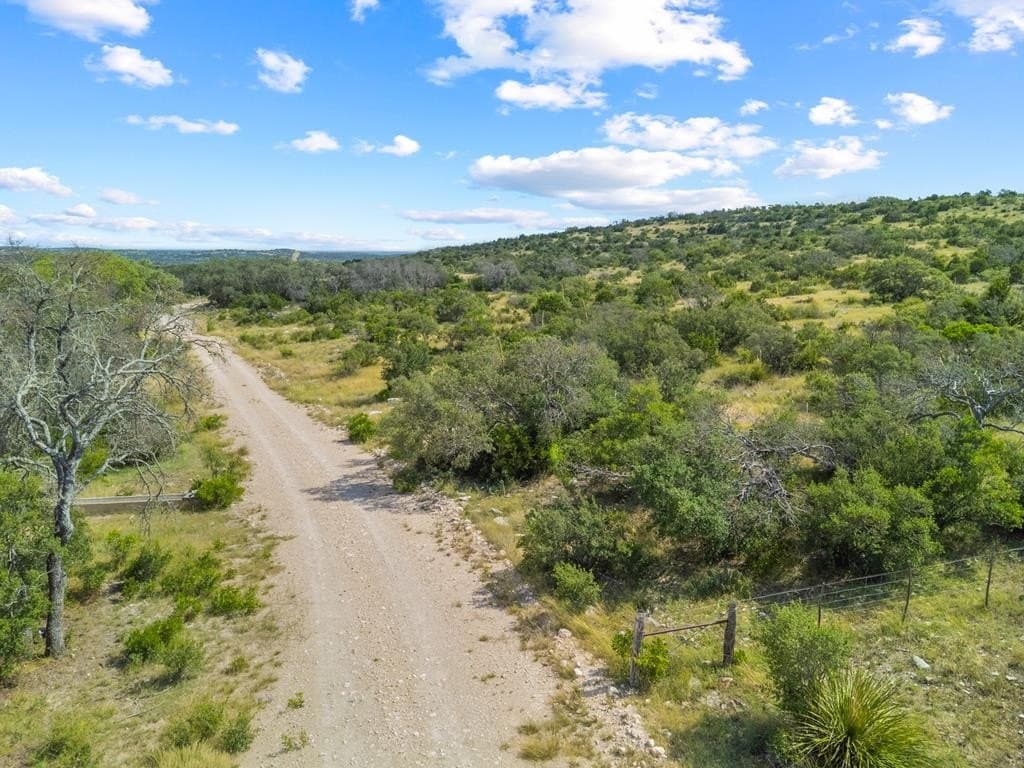39.92 acres in Edwards County